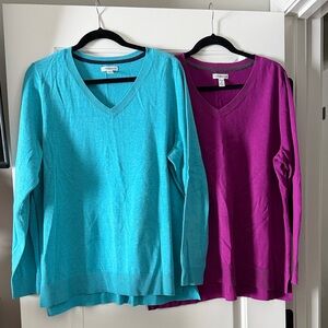 Croft & Barrow Women's V-Neck Sweater - Turquoise and Magenta